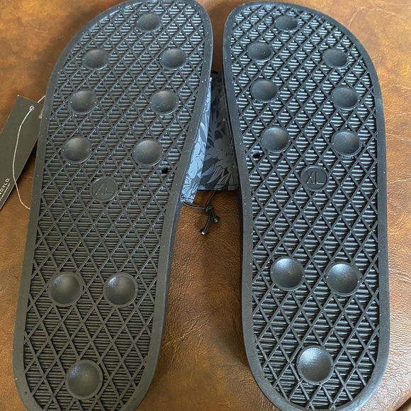 Ellum Supply Co. Men’s Slide Sandals - Picture 4 of 5